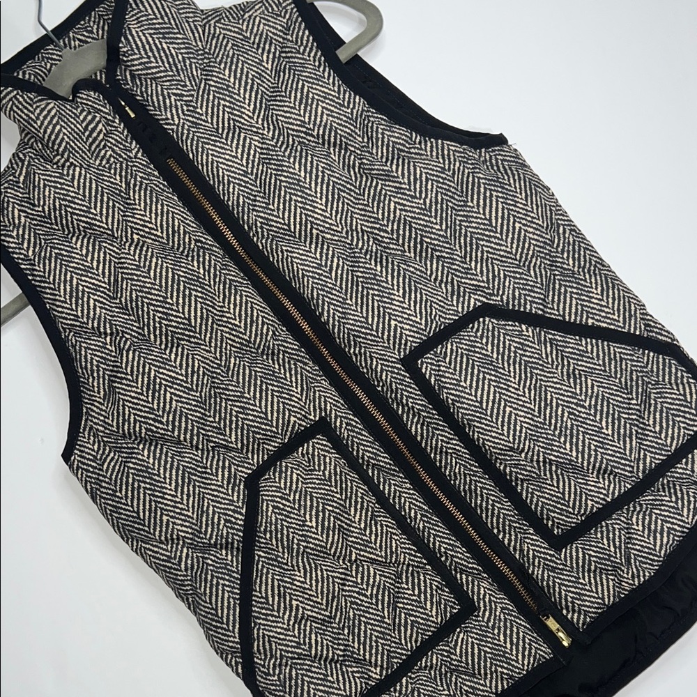 J.Crew Women’s Navy and Cream Patterned Vest XXS